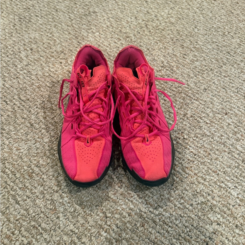 Nike GT Cut 3 - Pink and Black